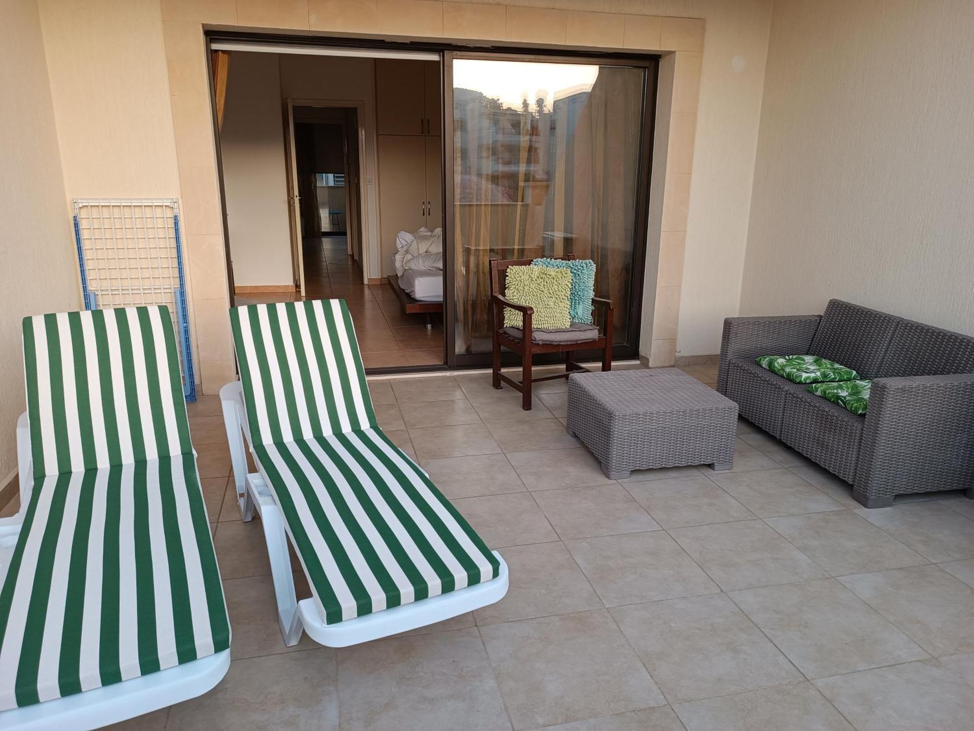 Pool Side 2 Bedroom Queens Gardens Complex Pafos Exterior foto